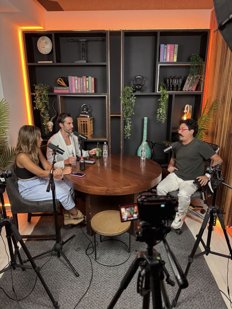 AUTÉNTICO CON PEDRO Y TITI